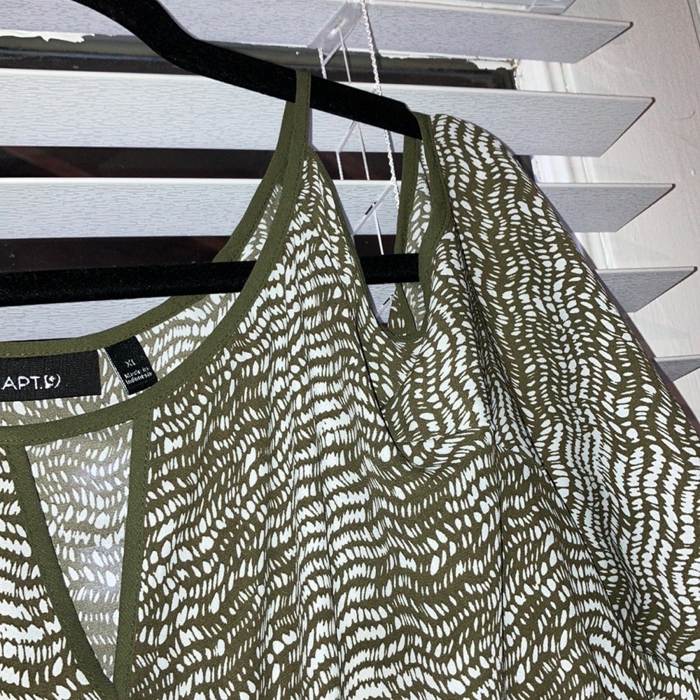 $5 Sale! Olive Green Cold Shoulder Top - Picture 5 of 6